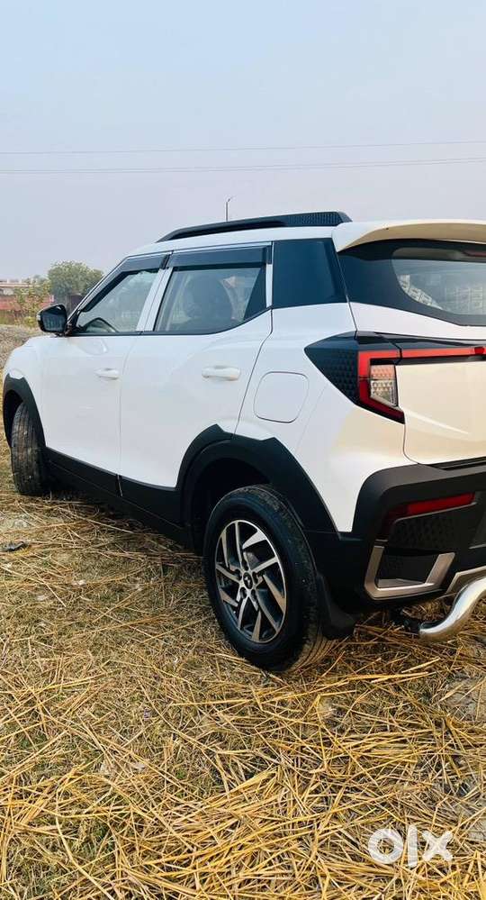 Mahindra Petrol Car 2025