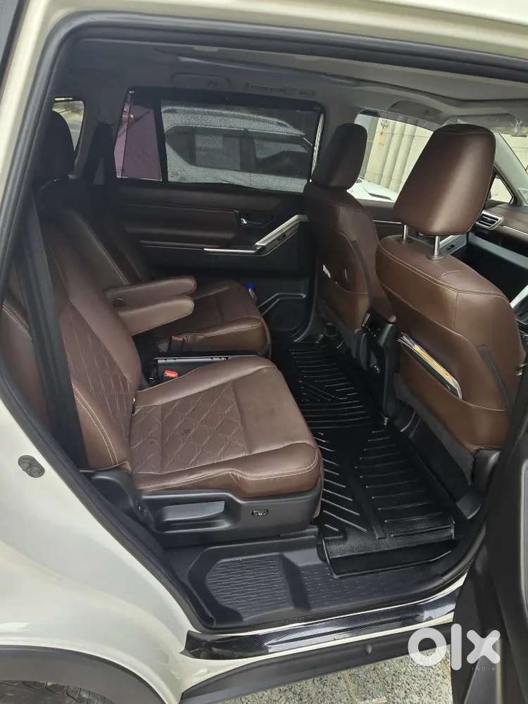 Toyota Innova Hycross 2024 Hybrid