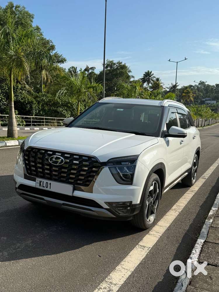 Hyundai Alcazar Platinum 2.0 Petrol Manual &ndash; 2022 Model
