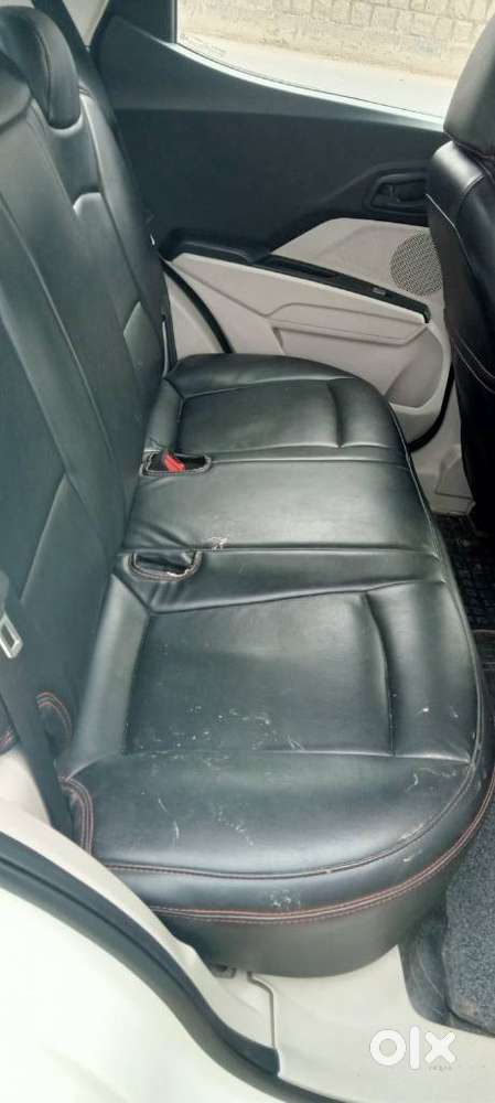 Mahindra Xuv300 W6 Amt Diesel, 2022, Diesel