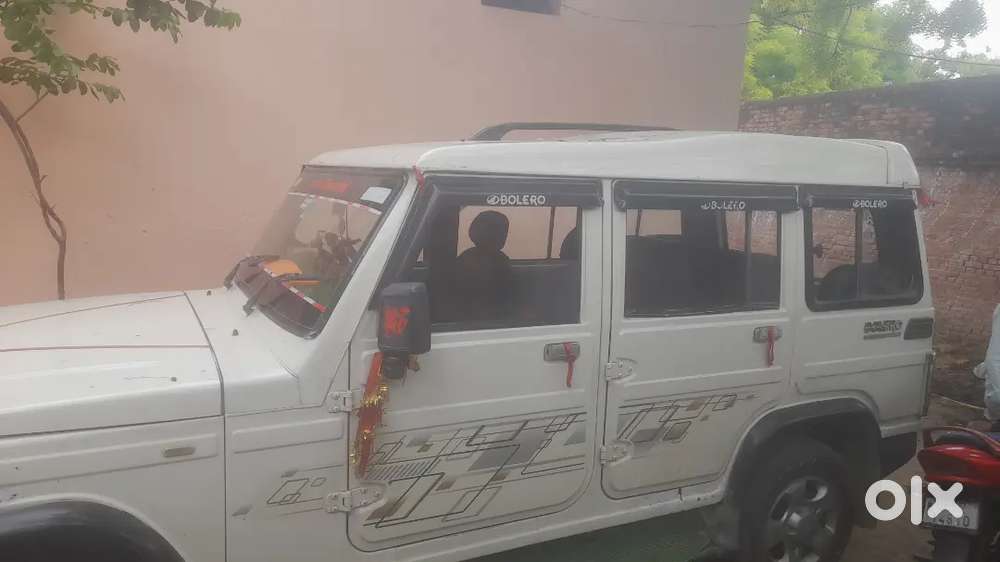 Mahindra Bolero 2012