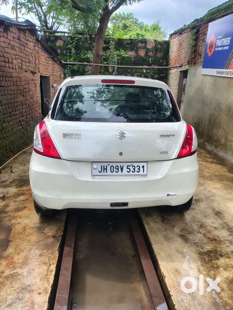 Maruti Suzuki Swift Vxi + Manual, 2014, Petrol