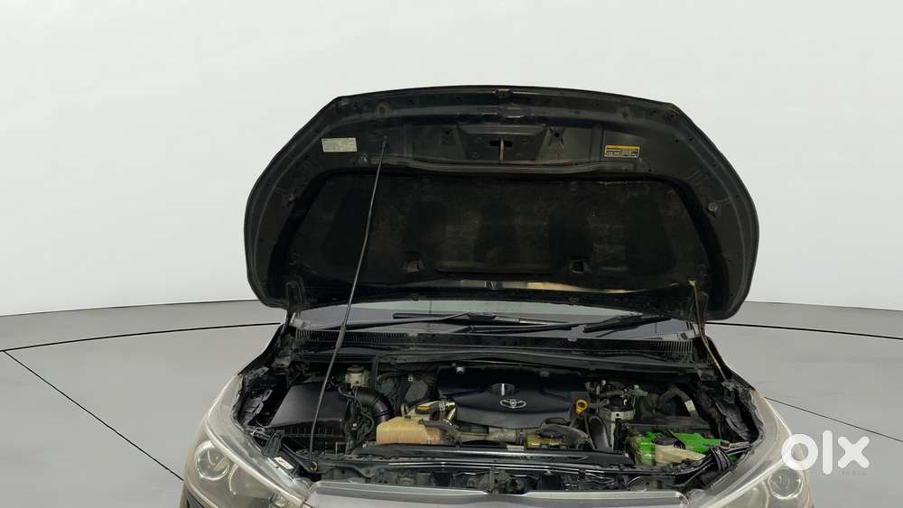 Toyota Innova Crysta 2.8 Zx At, 2016, Diesel