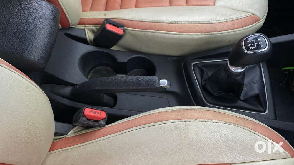 Hyundai Elite I20 Sportz (o) 1.2, 2015, Petrol