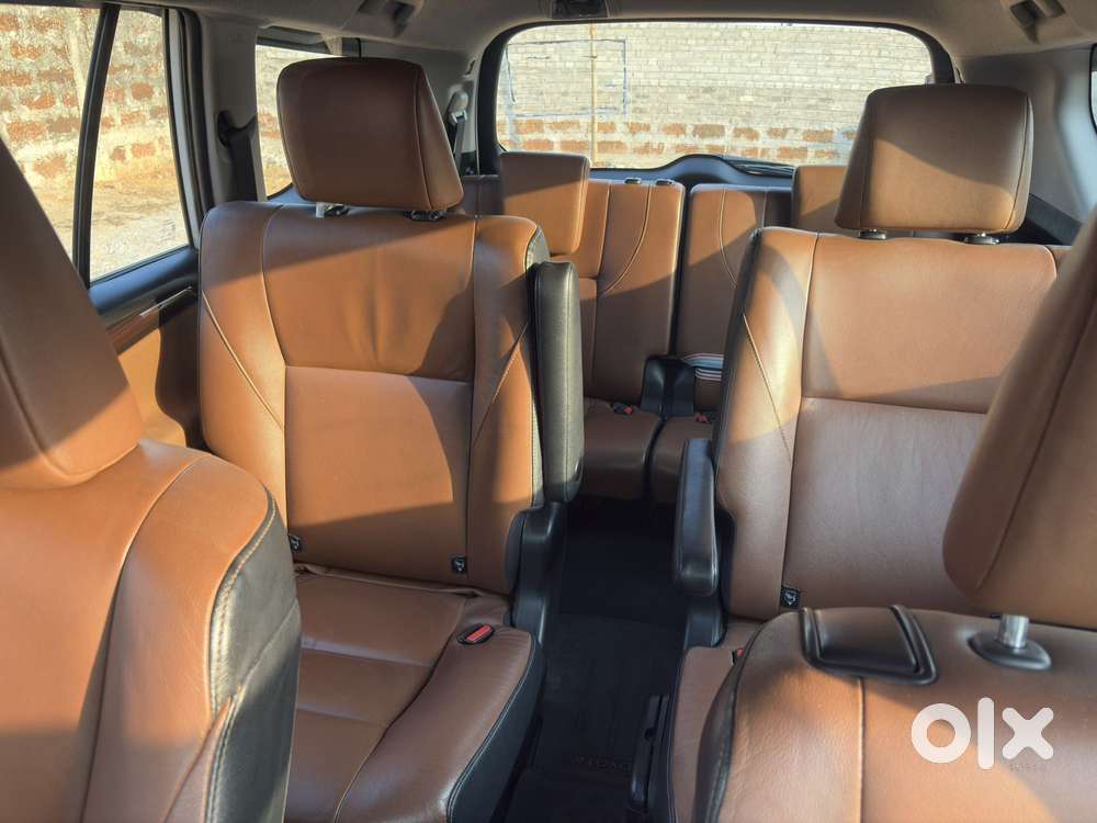 Toyota Innova Crysta 2.8 Zx At, 2017, Diesel