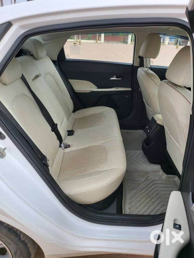 Hyundai Verna 1.5 Mpi Mt Sx (o), 2023, Petrol
