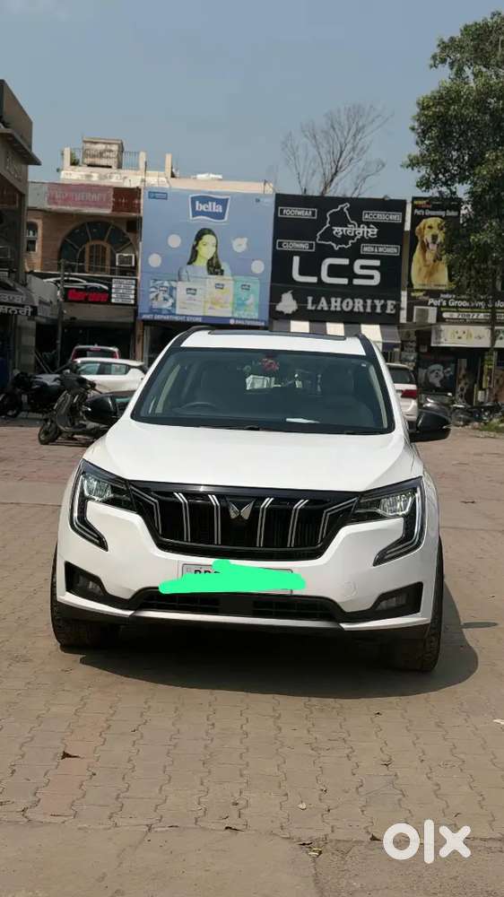 Mahindra Xuv700 Petrol 2023
