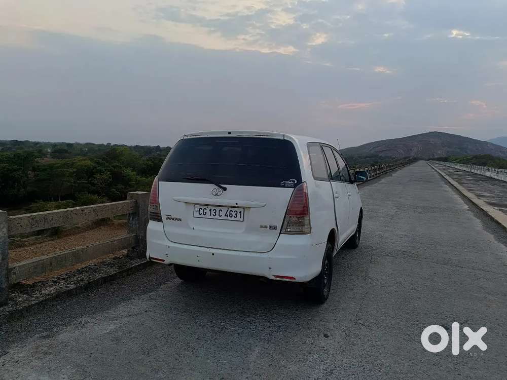 Toyota Innova 2011 Diesel Well Maintained