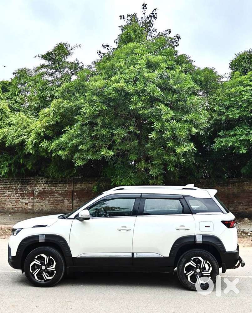 Maruti Suzuki Brezza 1.5 Lxi Smart Hybrid, 2023, Petrol
