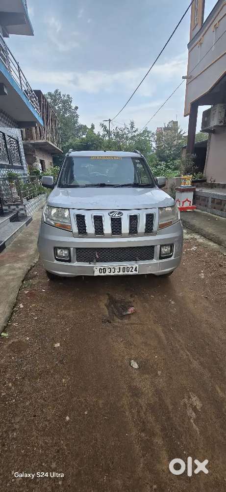 Mahindra Tuv 300 2016
