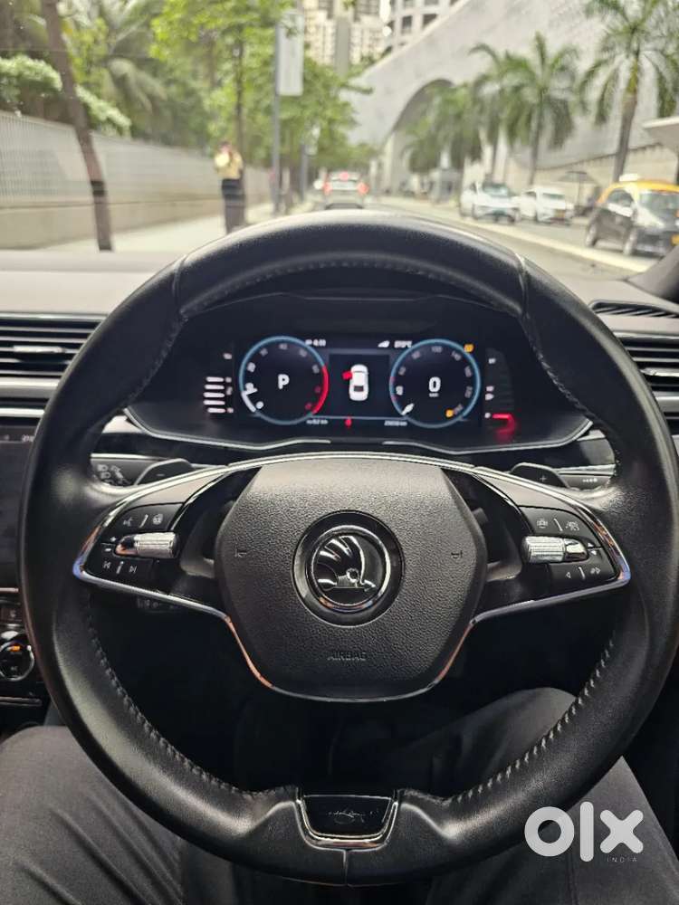 Skoda Superb 2.0 L&k Tsi At, 2023, Petrol