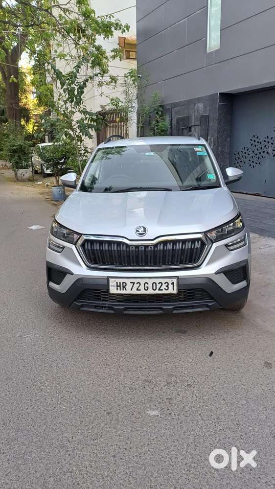 Skoda Kushaq 1.0 Tsi Active, 2022, Petrol