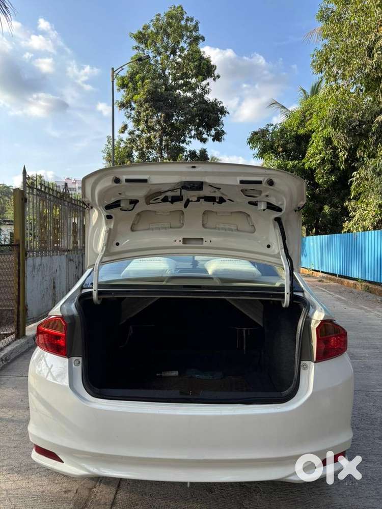 Honda City Vx Mt 2016  53k Km  Second Top Model  White