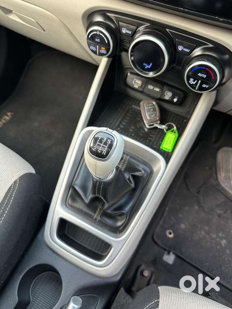 Hyundai Venue Sx, 2022, Petrol