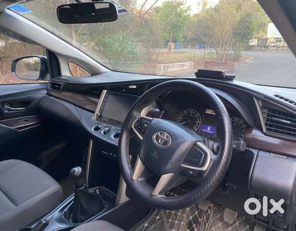 Toyota Innova Crysta [2020-ongoing] 2.4 Gx 8 Str, 2024, Diesel