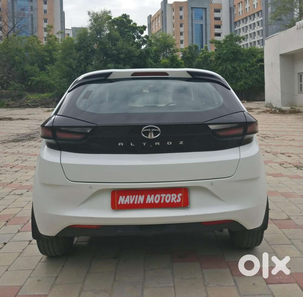 Tata Altroz, 2022, Petrol