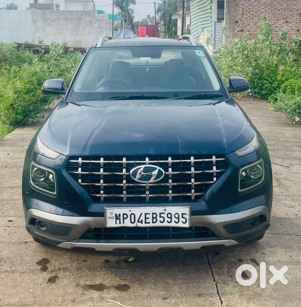 Hyundai Venue Petrol 2021