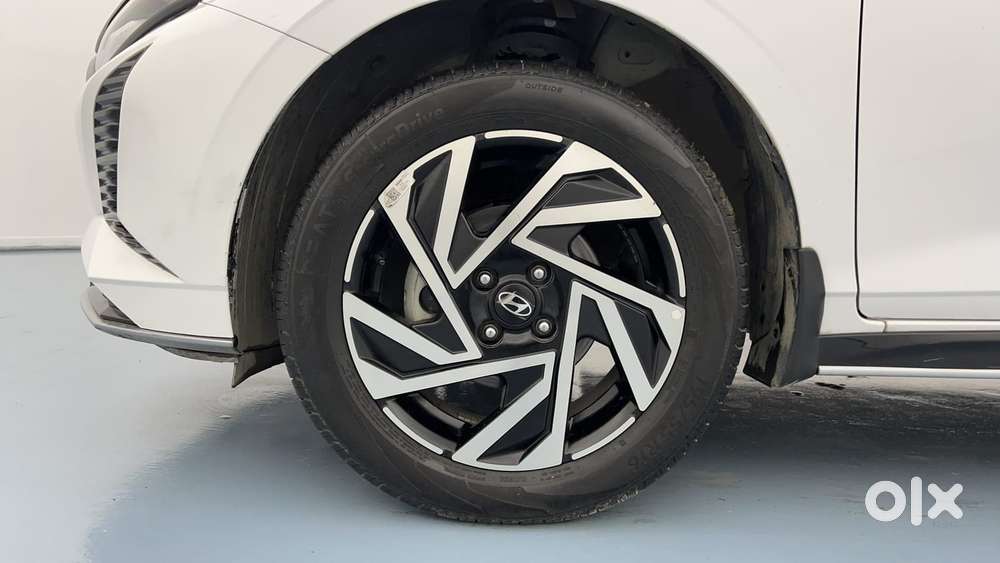 Hyundai New I20 1.2 Asta (o) Ivt, 2025, Petrol