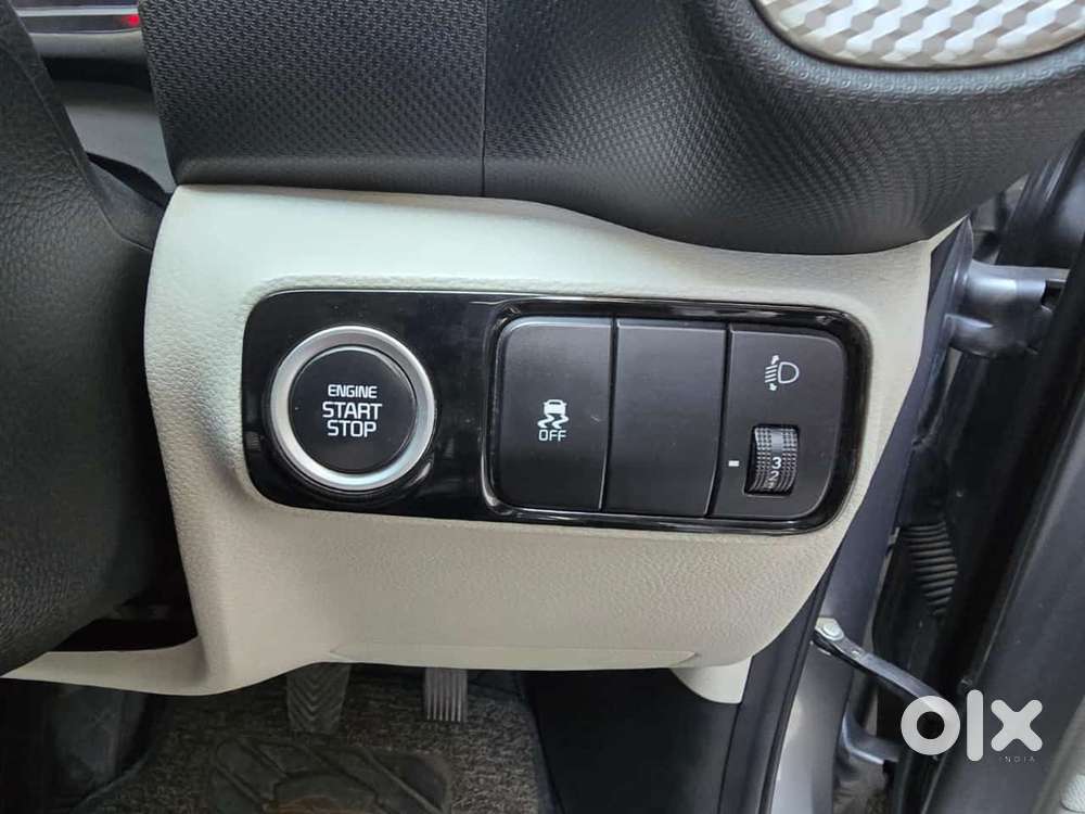 Kia Sonet 1.5 Htx Plus Diesel Imt Dual Tone, 2022, Petrol