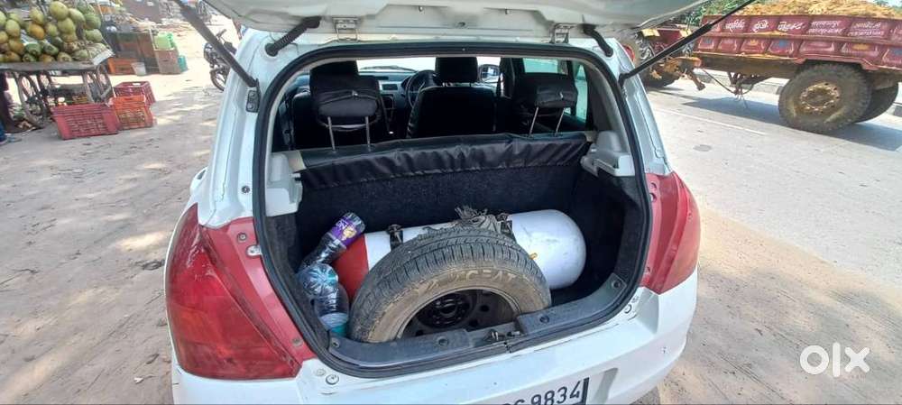 Maruti Suzuki Swift Vxi 2011 Year Cng