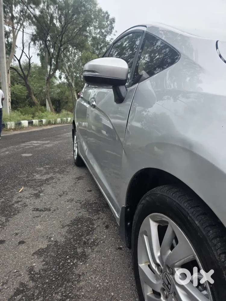 Honda Jazz Diesel. Manufacturing 2015. Registered 2016.