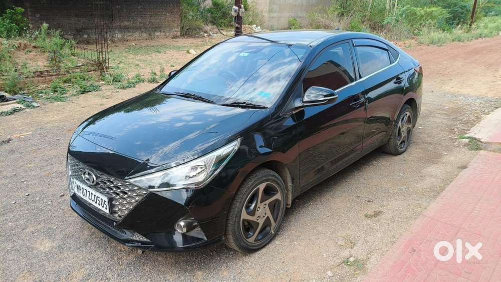 Hyundai Verna 2023 Petrol 21000 Km Driven