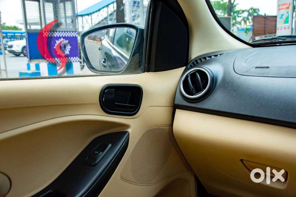 Ford Figo Aspire Trend, 2015, Petrol