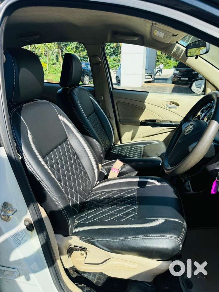 Toyota Etios Liva 1.2 V Dual Tone, 2018, Petrol