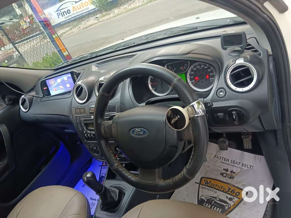 Ford Fiesta Classic 1.6 Lxi, 2012, Petrol