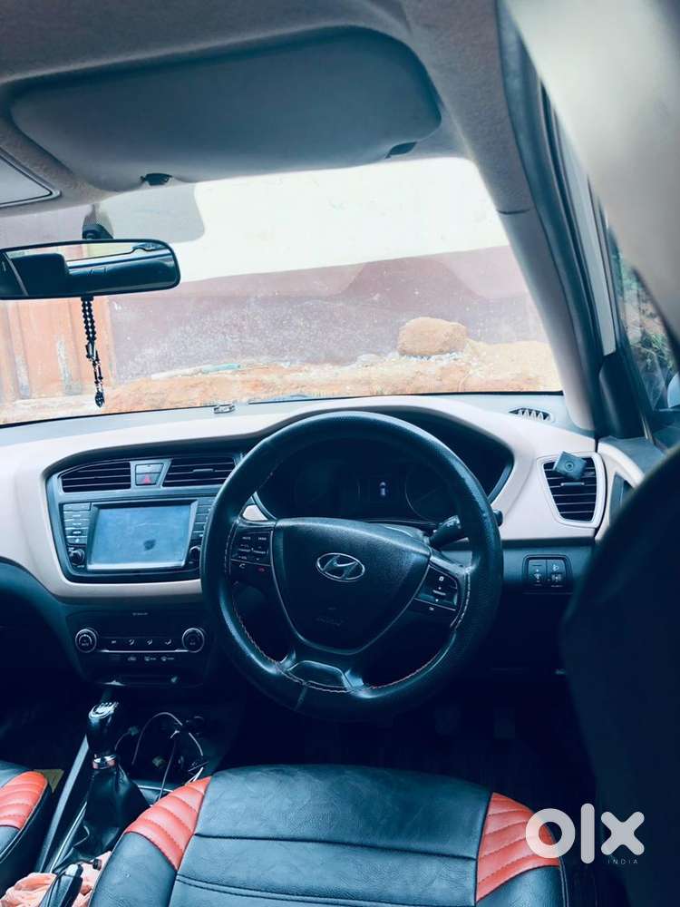 Hyundai I20 2016 Petrol 130000 Km Driven