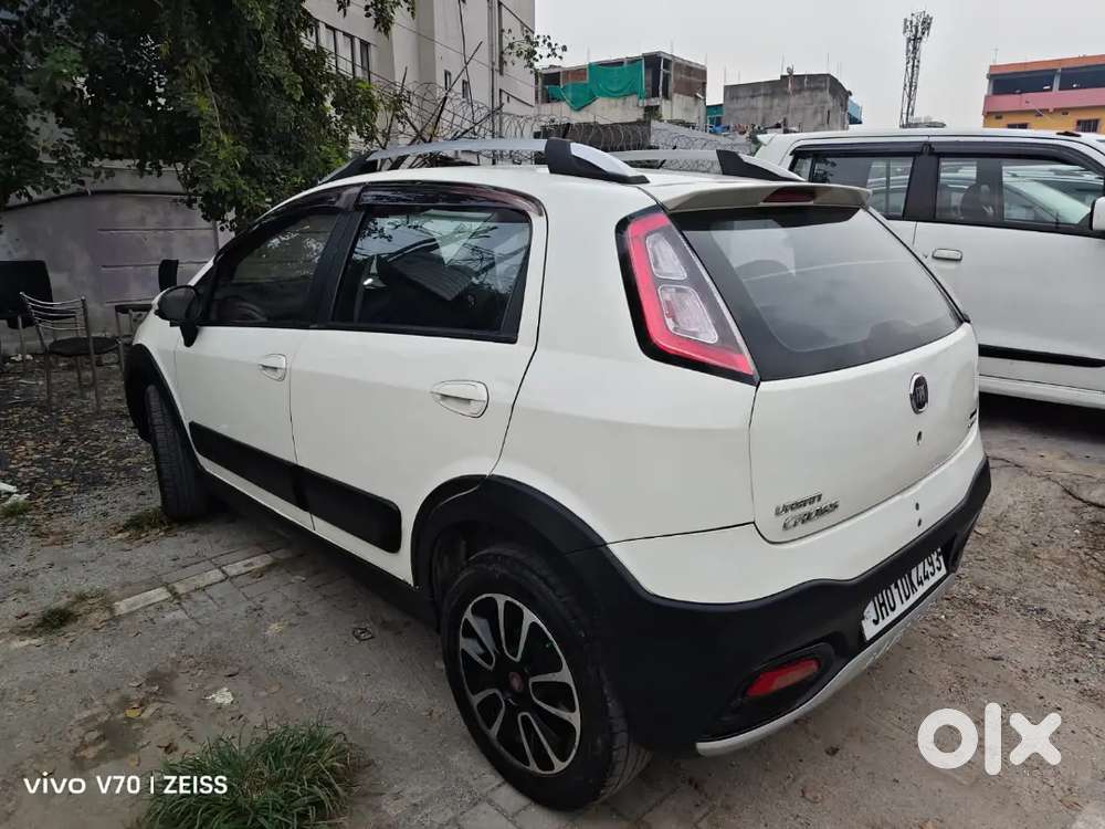 Fiat Urban Cross 2019 कार