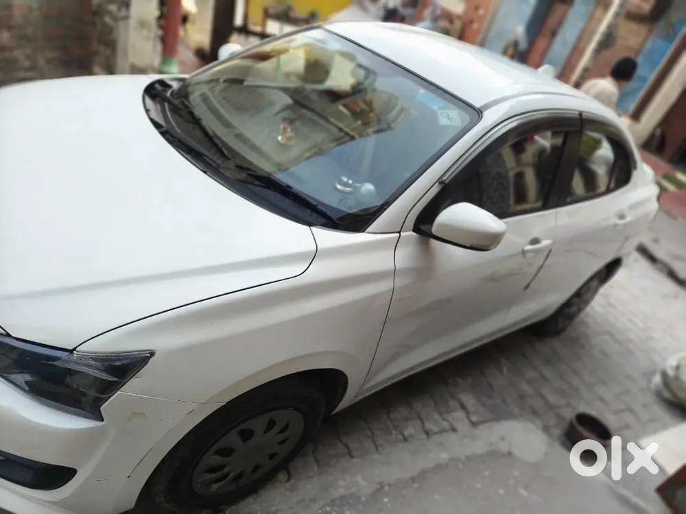Maruti Suzuki Dzire Vxi 2025