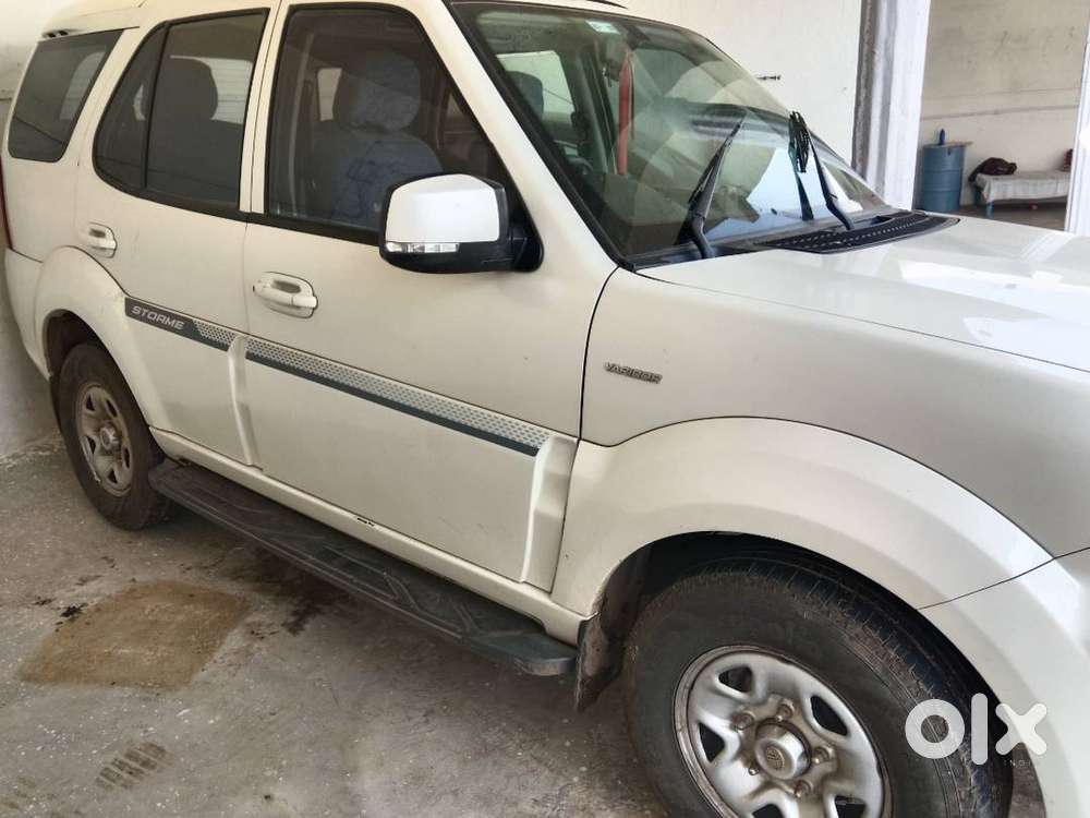 Tata Safari Storme 2018