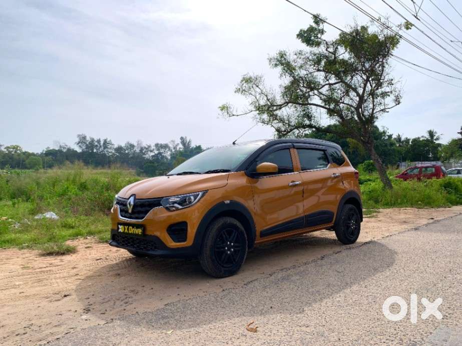Renault Triber Rxl, 2025, Petrol