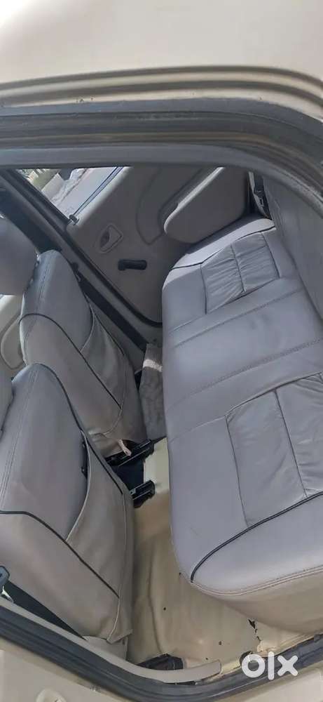 Mahindra Logan Petrol 2008