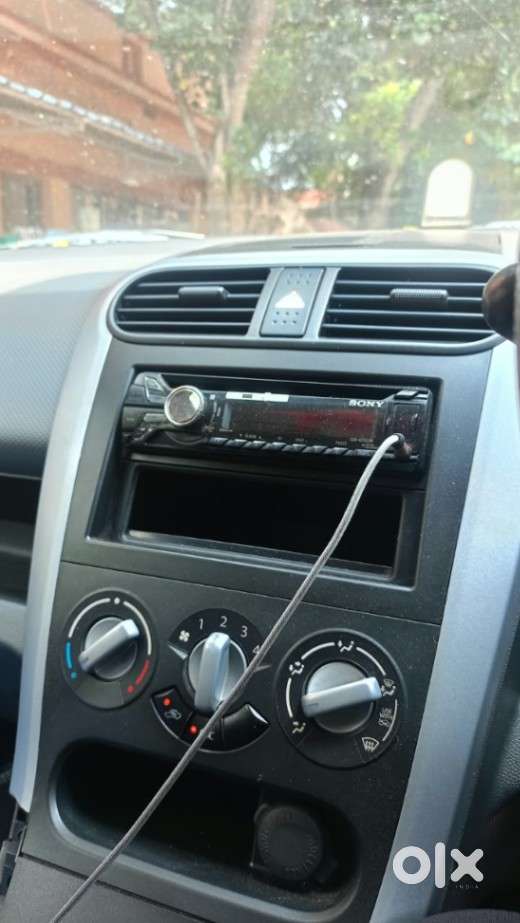 Maruti Suzuki Ritz Vxi, 2013, Petrol