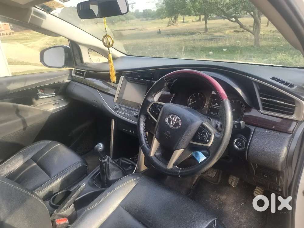Toyota Innova Crysta 2017