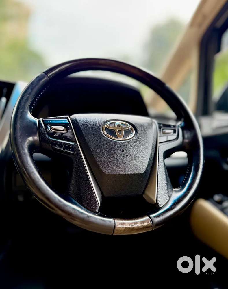 Toyota Vellfire, 2021, Petrol
