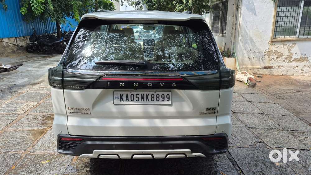 Toyota Innova Hycross 2.0 Vx Hybrid 7 Str, 2024, Petrol