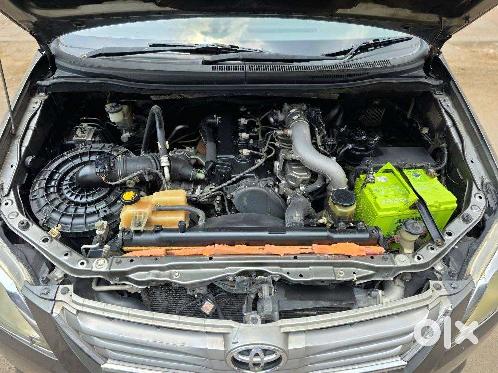 Toyota Innova 2.5 Vx 7 Seater Bs Iv, 2012, Diesel