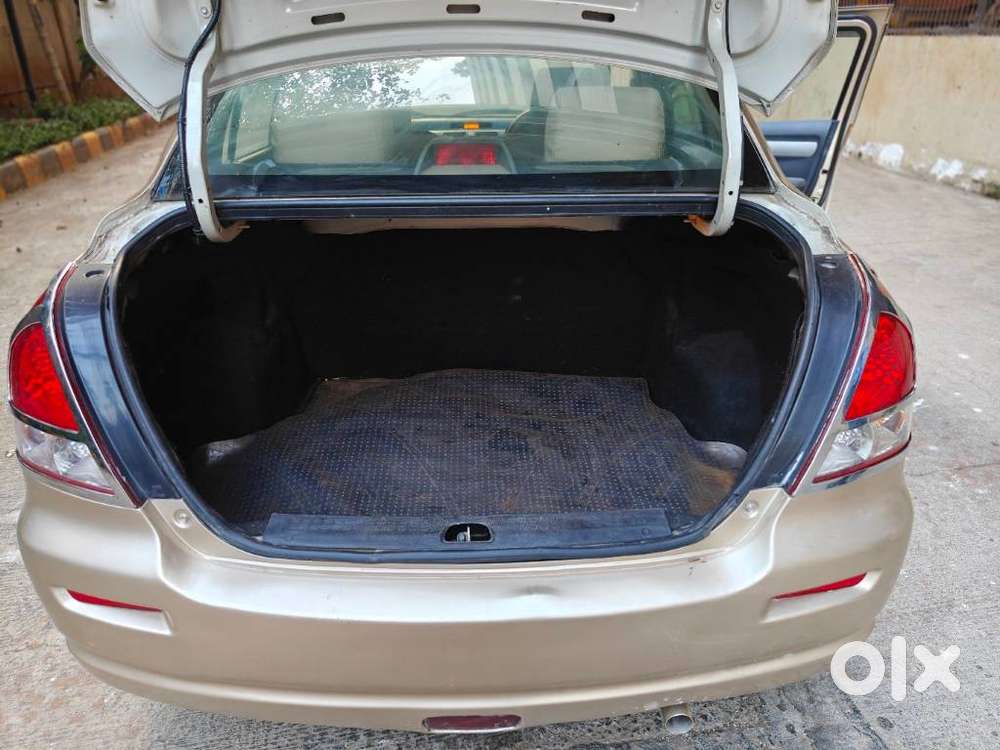 Maruti Suzuki Swift Dzire Vxi, 2010, Petrol