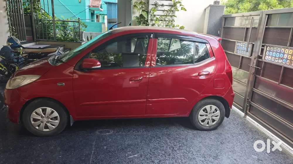 Hyundai I10 Sportz At (automatic) – Well Maintained  65,000 Km