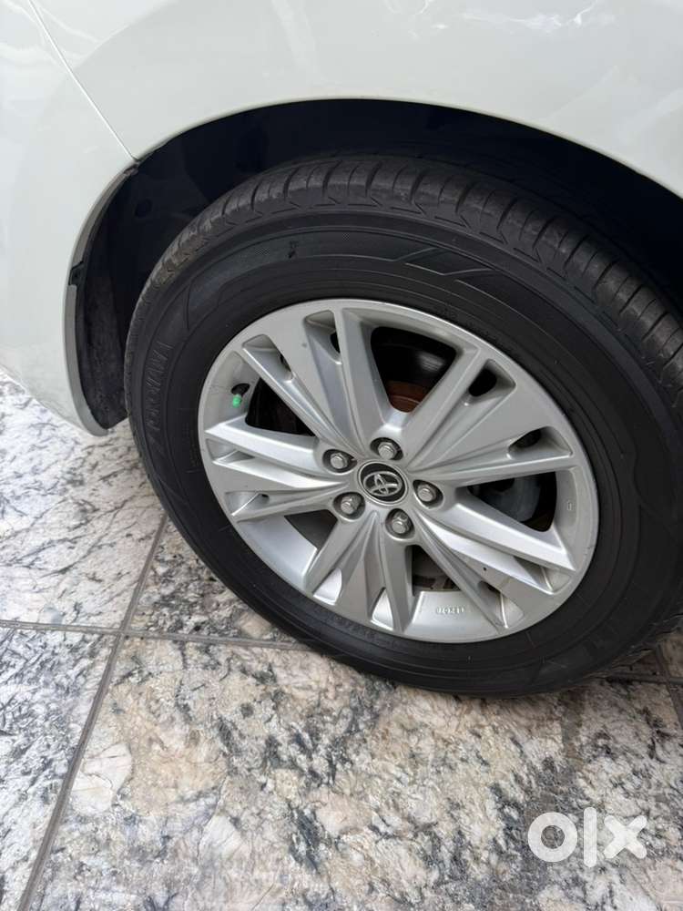 Toyota Innova Crysta 2.8z Automatic Diesel 2016 Model Single Owner