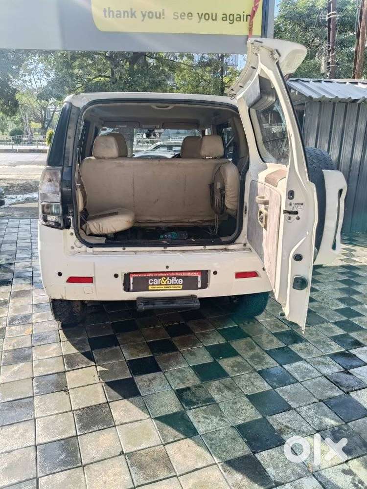 Mahindra Tuv 300 T4 Plus, 2020, Diesel