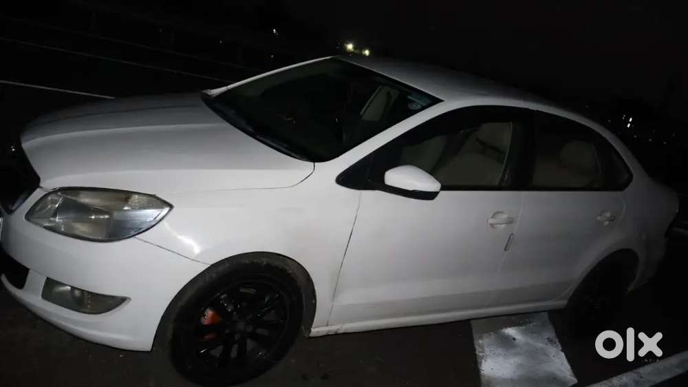 Skoda Rapid 1.5 Ambition 2016