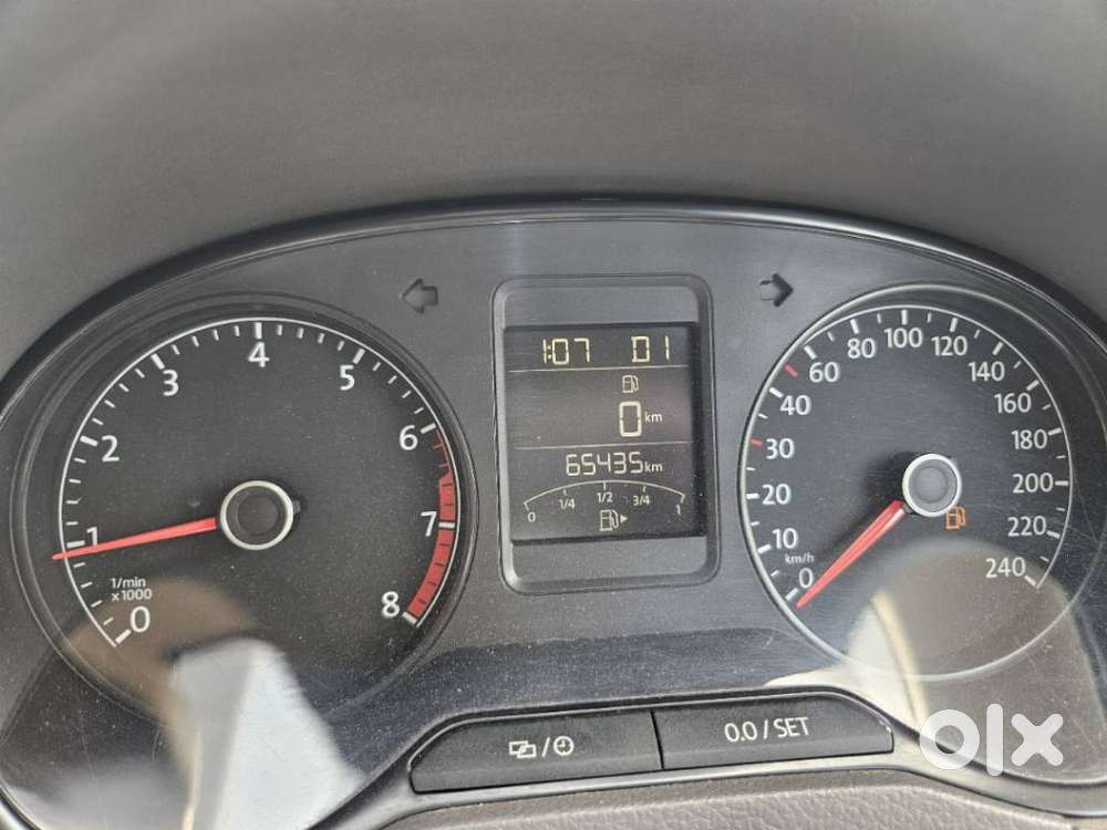 Volkswagen Vento 1.2 Tsi Highline At, 2016, Petrol