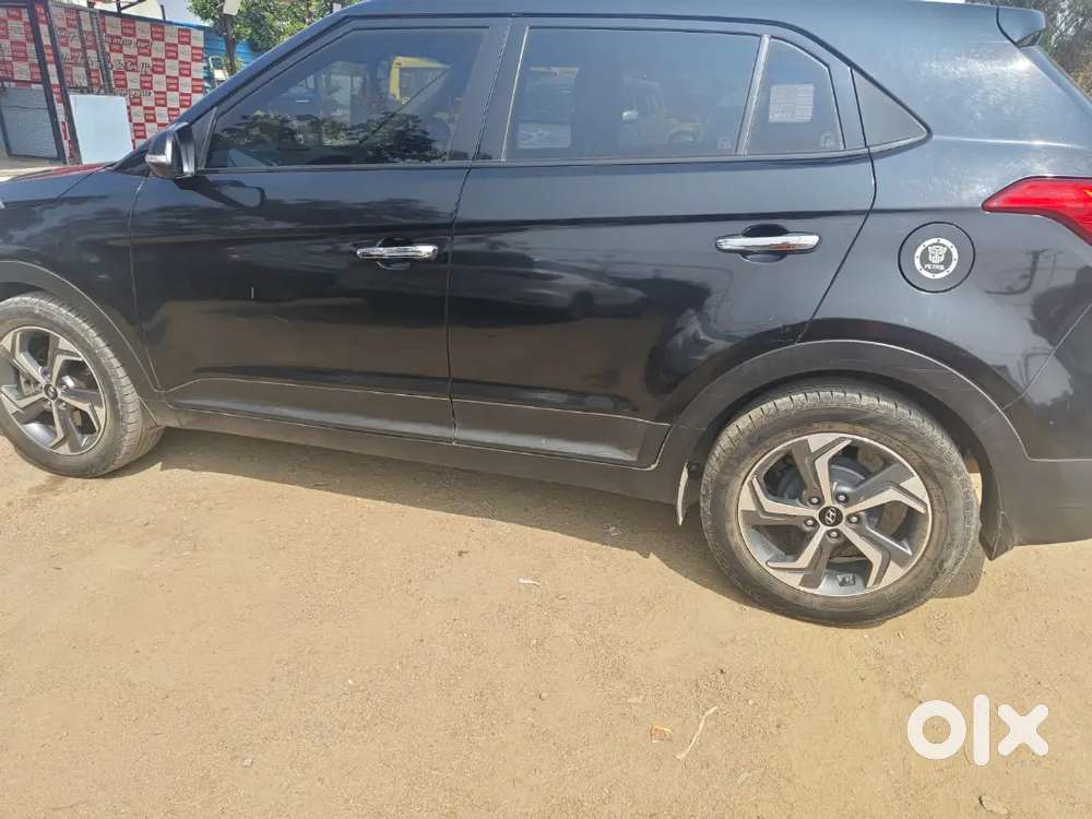 Hyundai Creta 2018 Petrol Automatic With Sunroof.