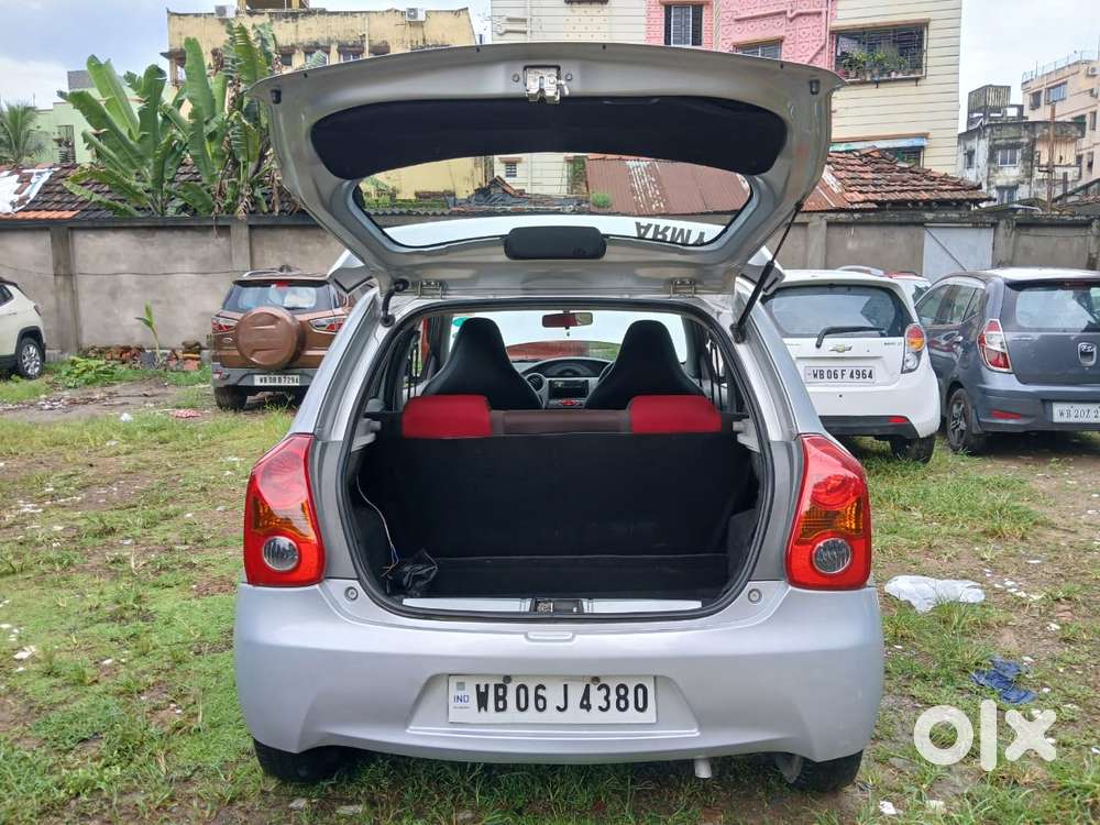 Toyota Etios Liva 2011-2012 G, 2012, Petrol