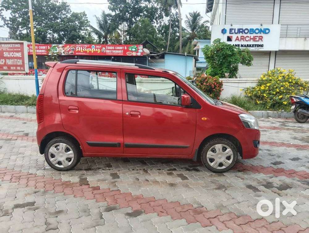 Maruti Suzuki Wagon R Vxi Amt1.2, 2016, Petrol