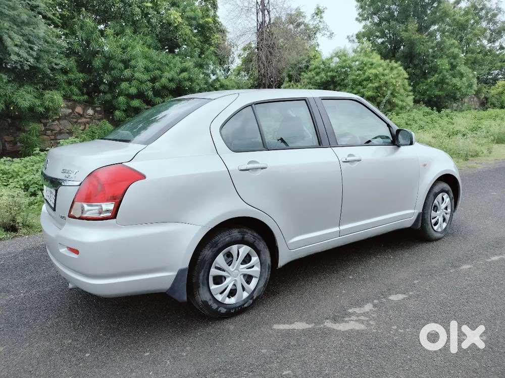Maruti Suzuki Dzire 1.2 Vxi 2010